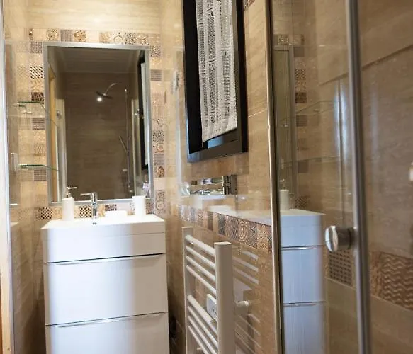 Les Flocons De Neige Chalet *